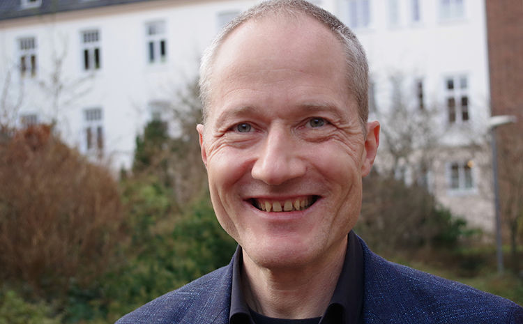 Dr. med. Peter Heese, Chefarzt der DIAKO Fachklinik für Psychiatrie, Psychosomatik und Psychotherapie Dr. med. Peter Heese, Chefarzt der DIAKO Fachklinik für Psychiatrie, Psychosomatik und Psychotherapie